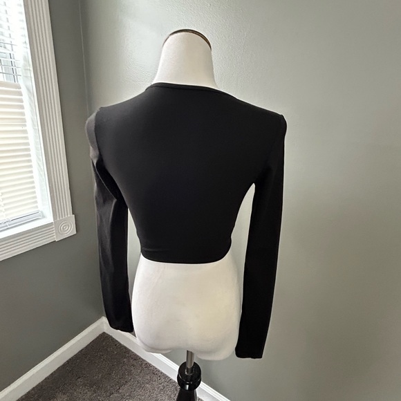 Halara women’s size small cloud ful crop top, black new with tags - Picture 7 of 12